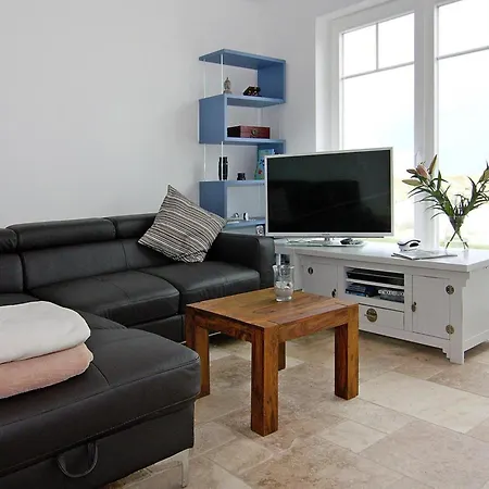 Semi-detached House, Ostseeresort Olpenitz 度假居 *